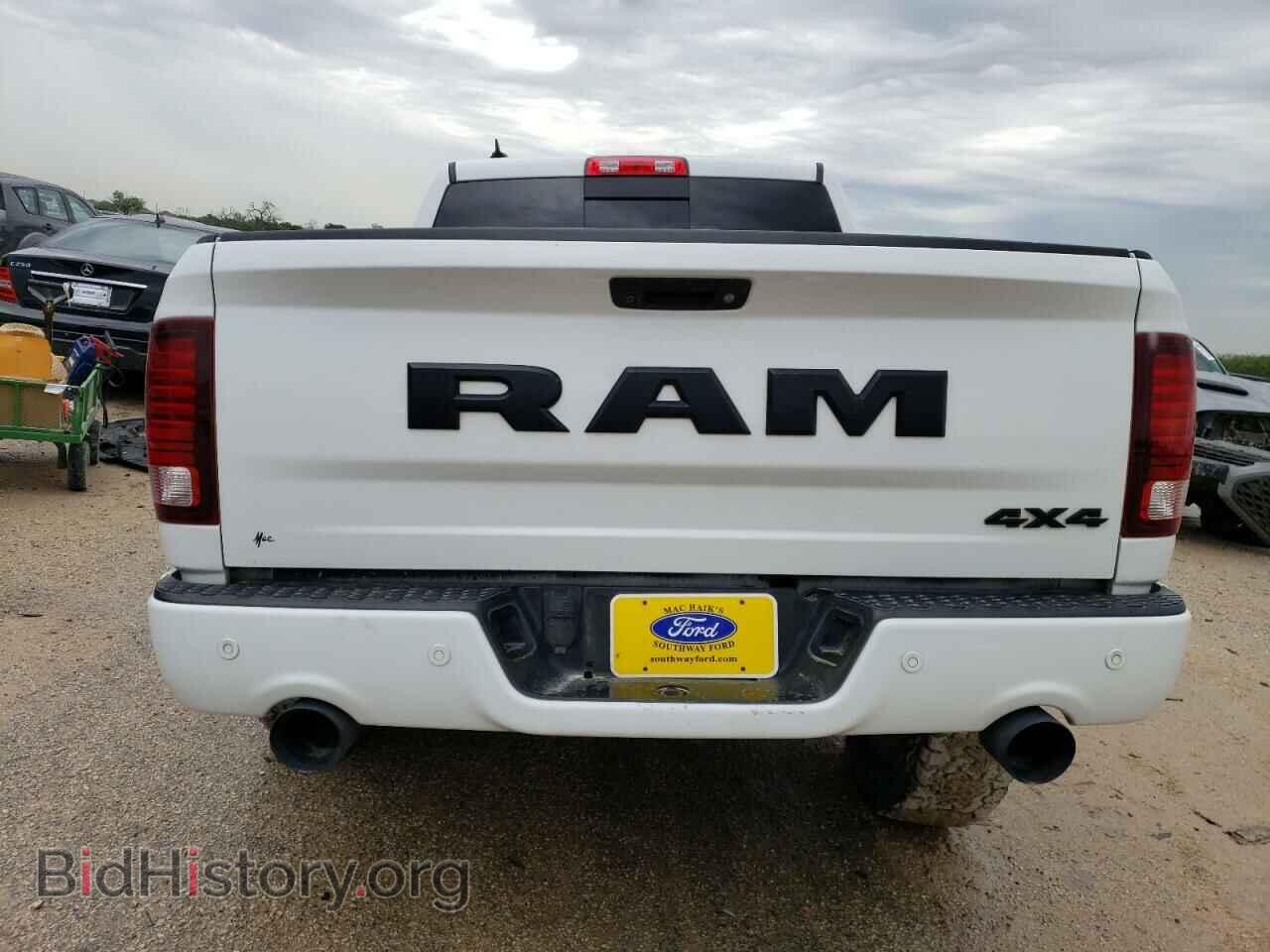 2018 RAM 1500 - VIN: 1C6RR7MT4JS243723 - Фото 6