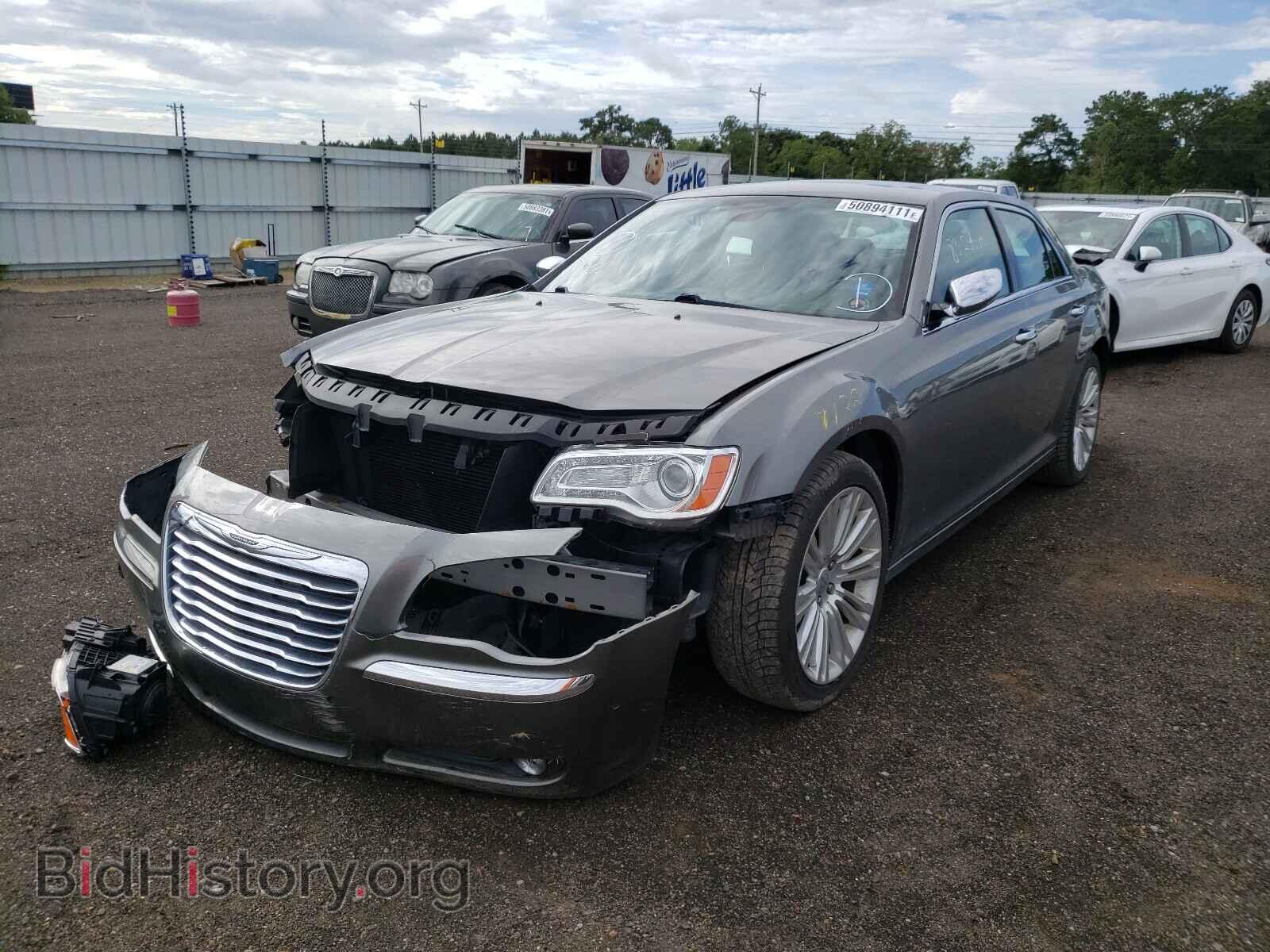 2011 CHRYSLER 300 - VIN: 2C3CA6CT3BH559693 - Фото 2