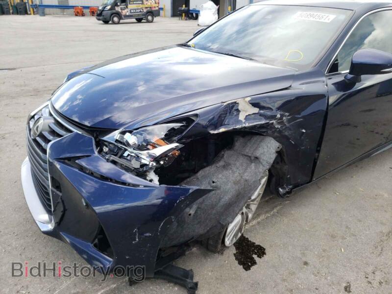 2017 Lexus IS (VIN JTHBA1D21H5055545) — фото 9 из 10