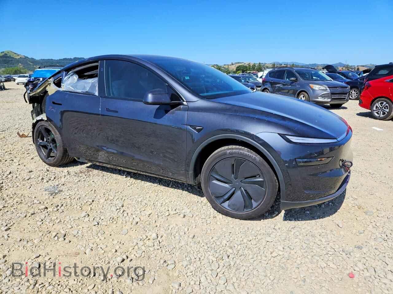 2026 TESLA MODEL Y - VIN: 7SAYGDED2TF414021 - Photo 4