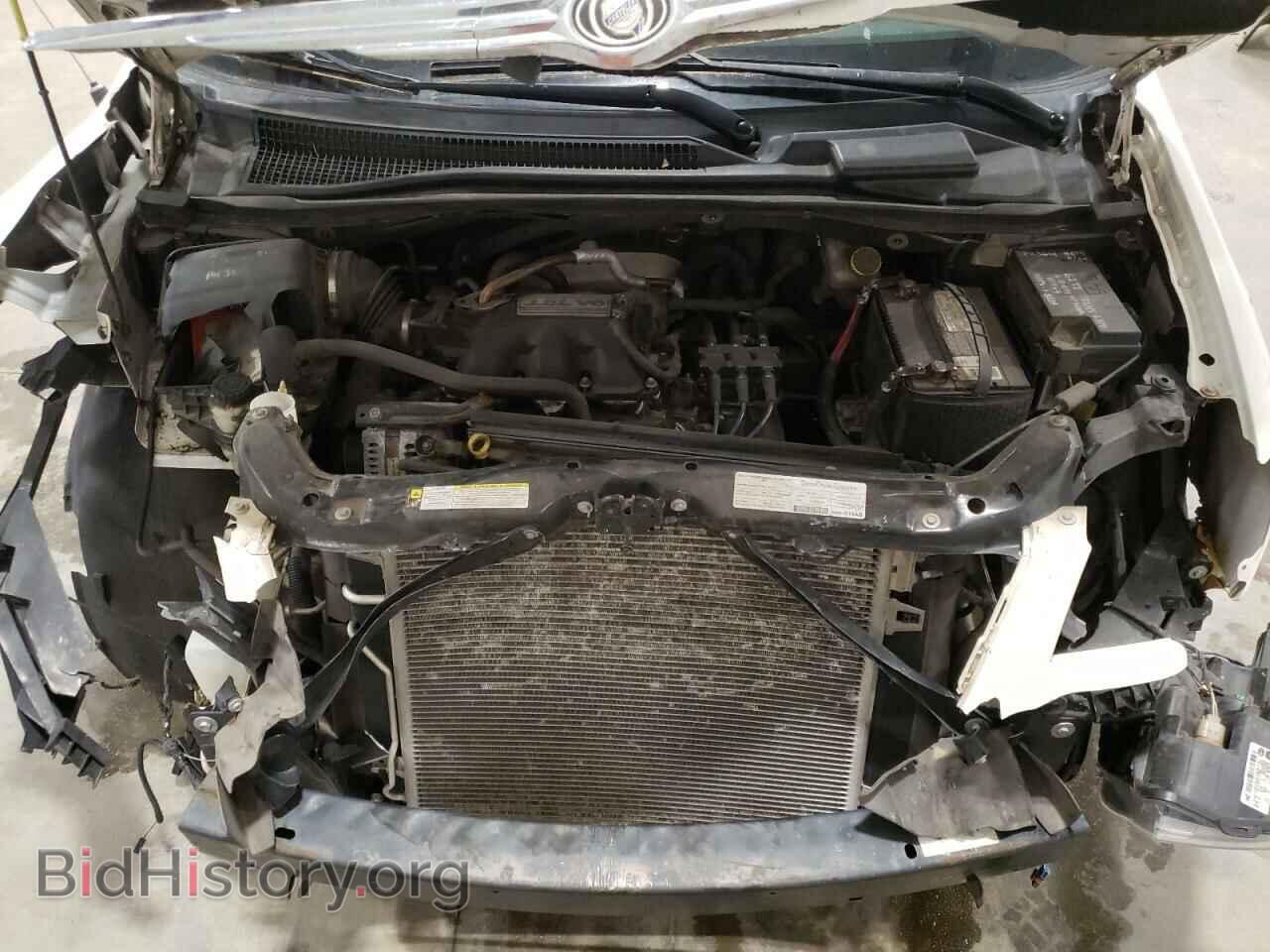 2008 CHRYSLER MINIVAN - VIN: 2A8HR54P98R709890 - Фото 12