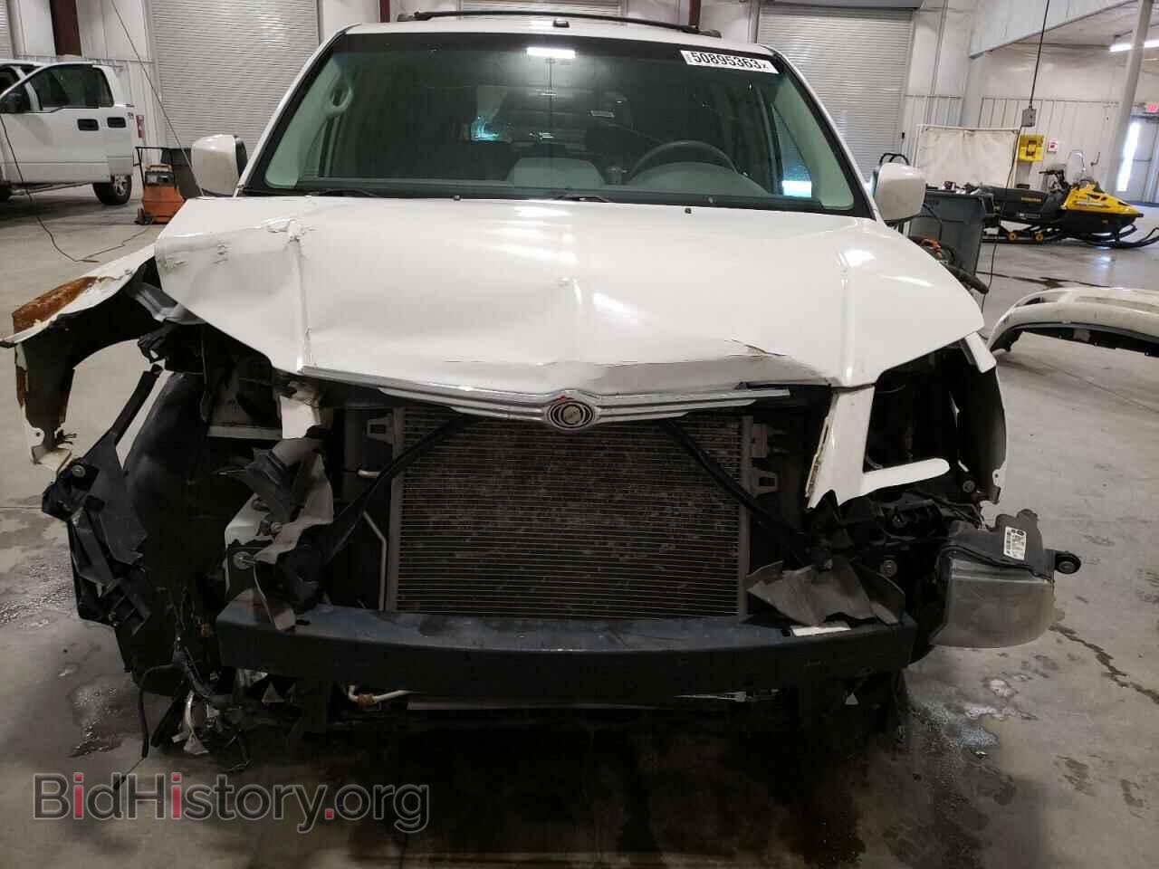 2008 CHRYSLER MINIVAN - VIN: 2A8HR54P98R709890 - Фото 5