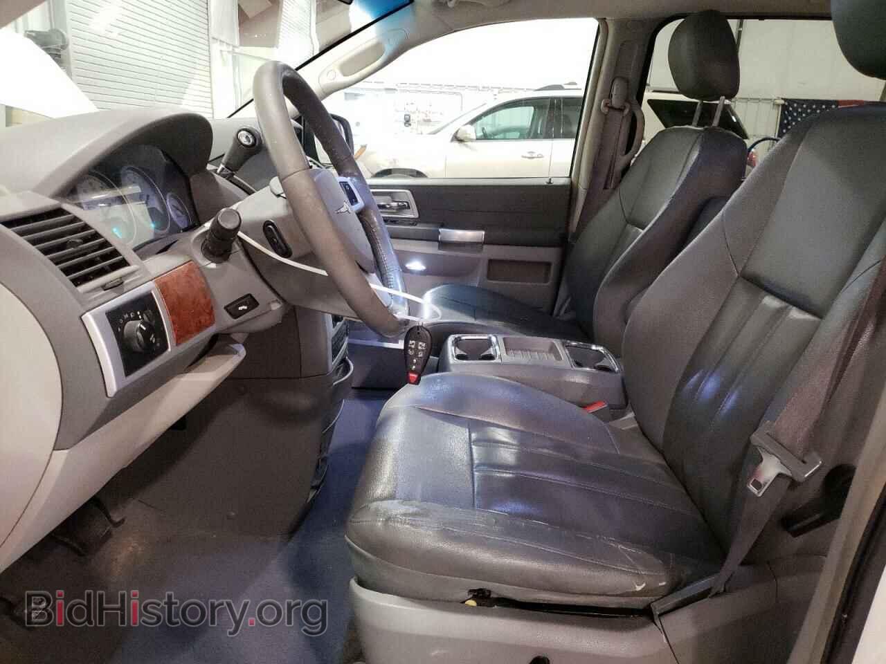 2008 CHRYSLER MINIVAN - VIN: 2A8HR54P98R709890 - Фото 7