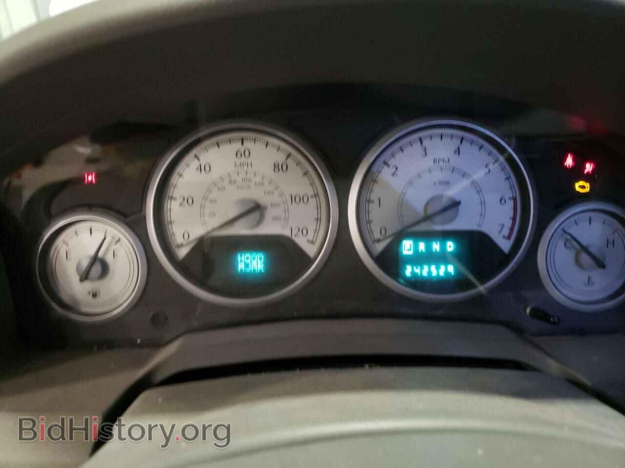 2008 CHRYSLER MINIVAN - VIN: 2A8HR54P98R709890 - Фото 9