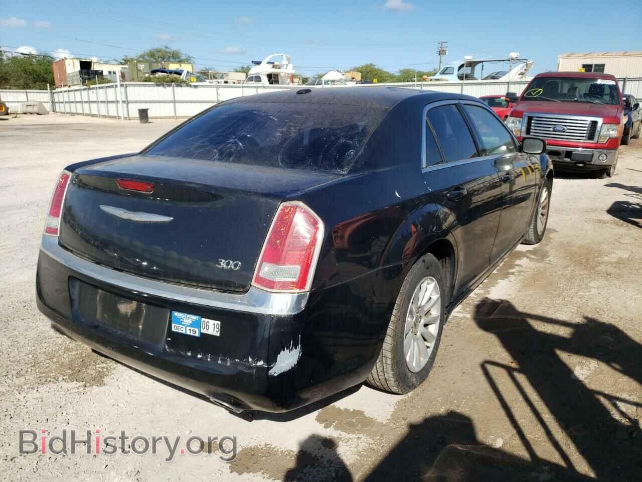 2013 CHRYSLER 300 - VIN: 2C3CCAAG5DH600444 - Фото 4