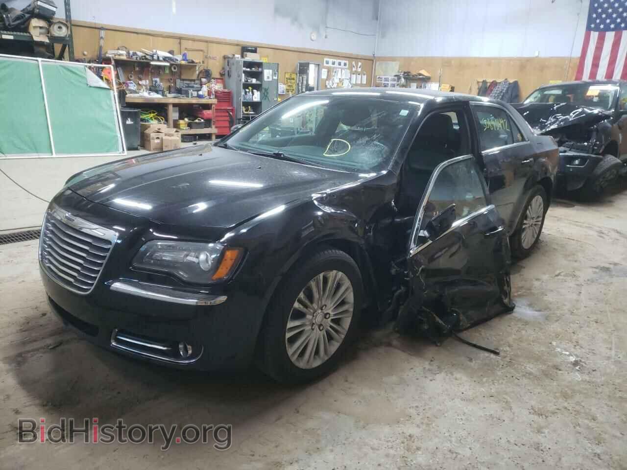 2014 CHRYSLER 300 - VIN: 2C3CCARG5EH232885 - Photo 2