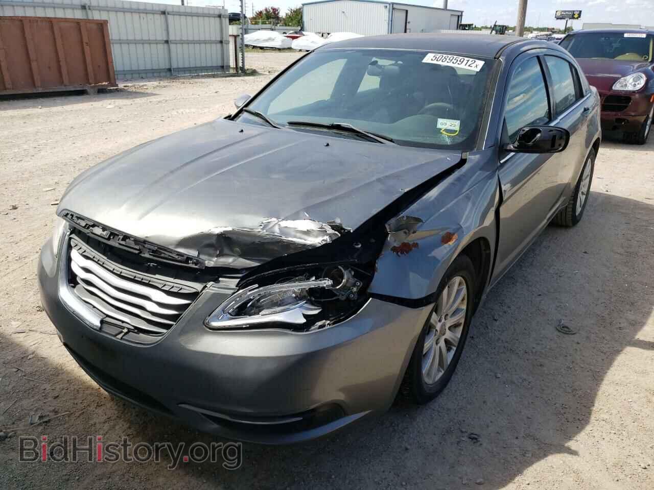 2013 CHRYSLER 200 - VIN: 1C3CCBBB2DN695285 - Фото 2