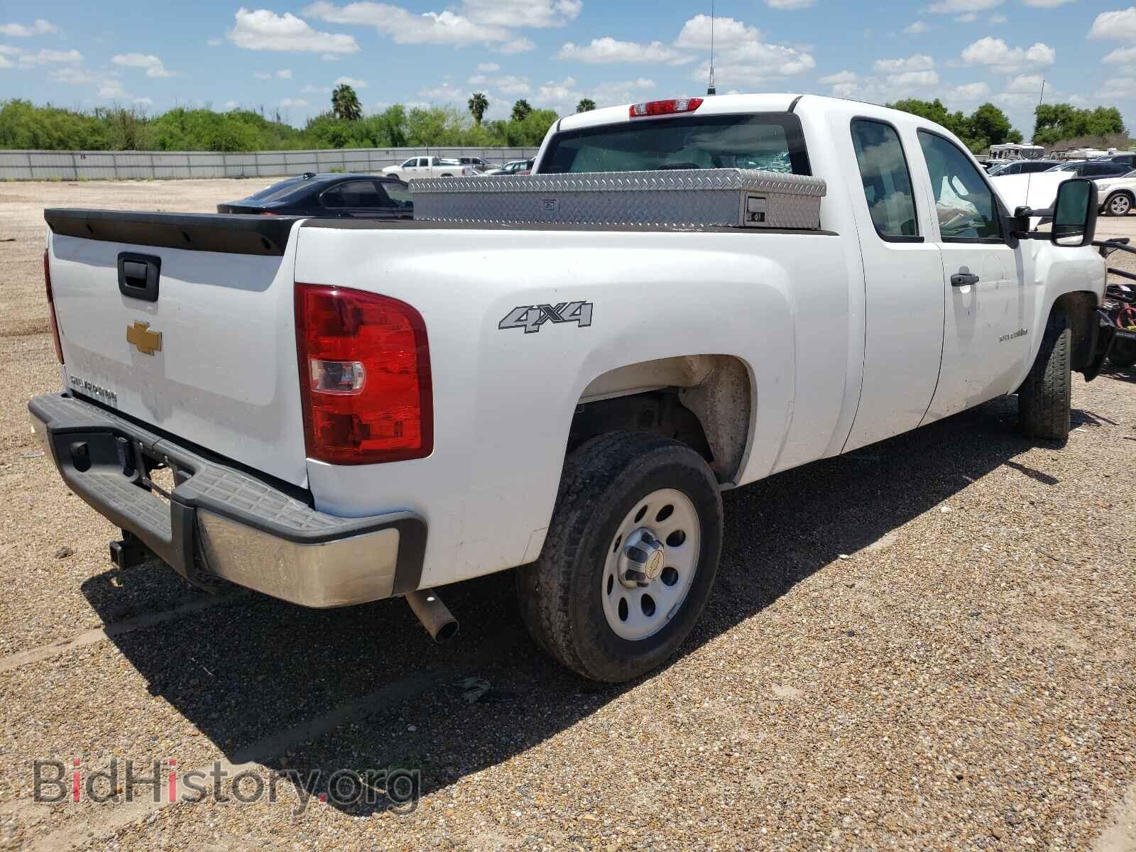 2013 CHEVROLET SILVERADO - VIN: 1GCRKPEA2DZ371724 - Фото 4