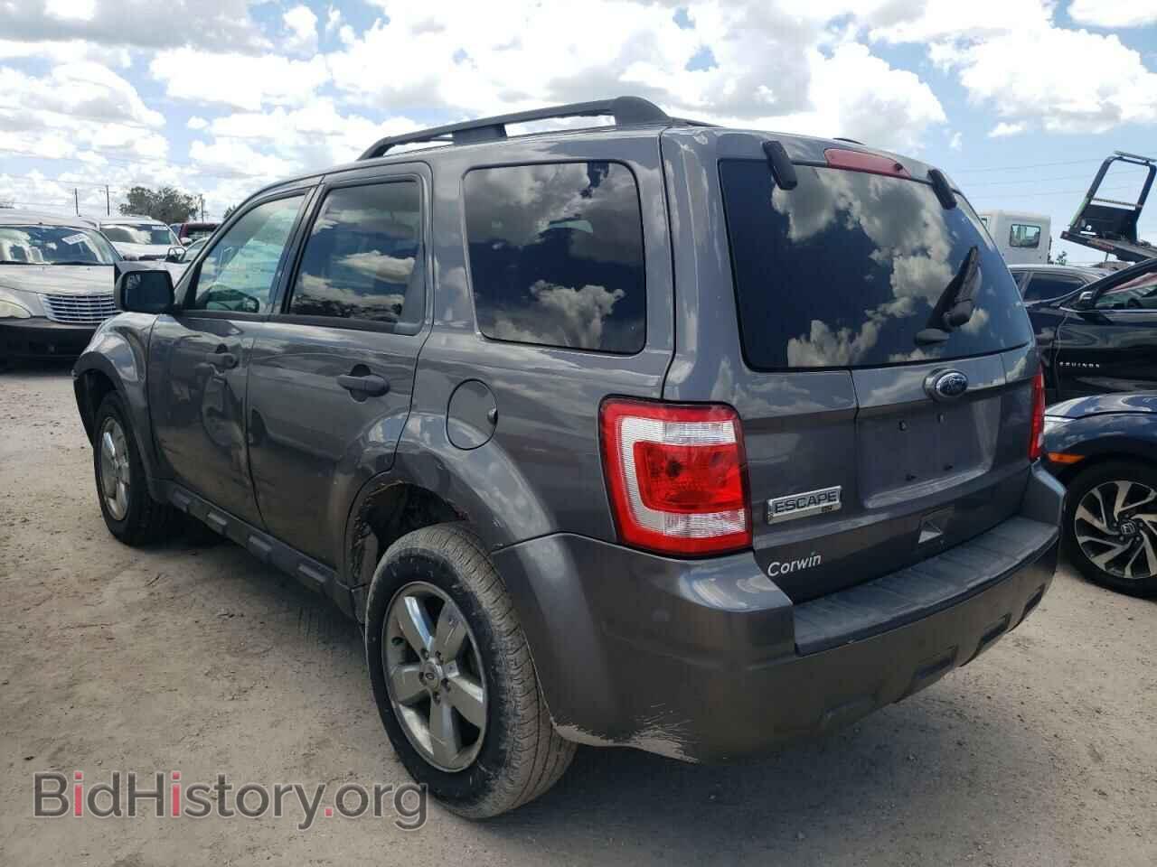 2011 FORD ESCAPE - VIN: 1FMCU0D70BKB46491 - Фото 3