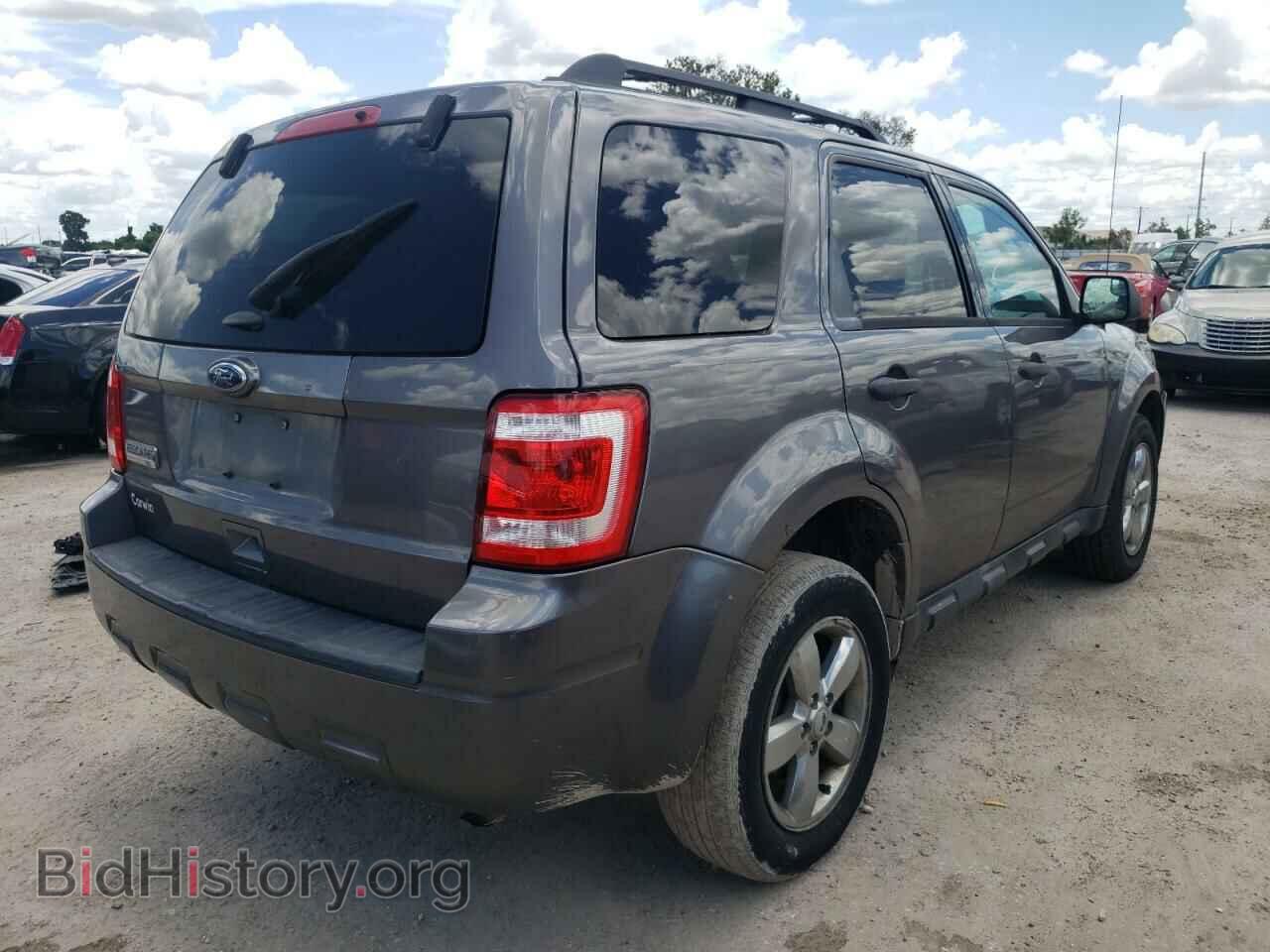 2011 FORD ESCAPE - VIN: 1FMCU0D70BKB46491 - Фото 4