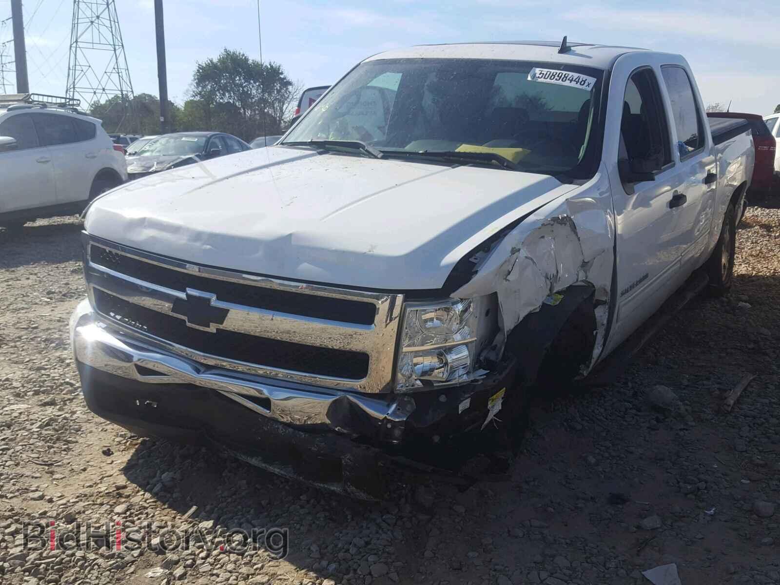 2011 CHEVROLET SILVERADO - VIN: 3GCPCSE07BG281237 - Фото 2