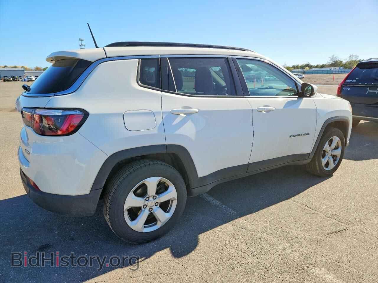 2017 JEEP COMPASS - VIN: 3C4NJDBB4HT679777 - Фото 3