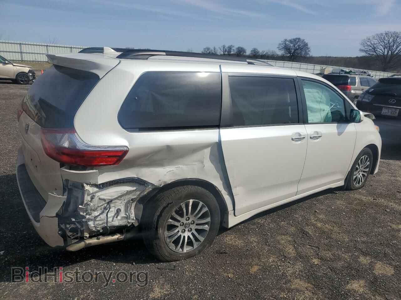 2020 TOYOTA All Models - VIN: 5TDYZ3DC4LS047063 - Фото 3