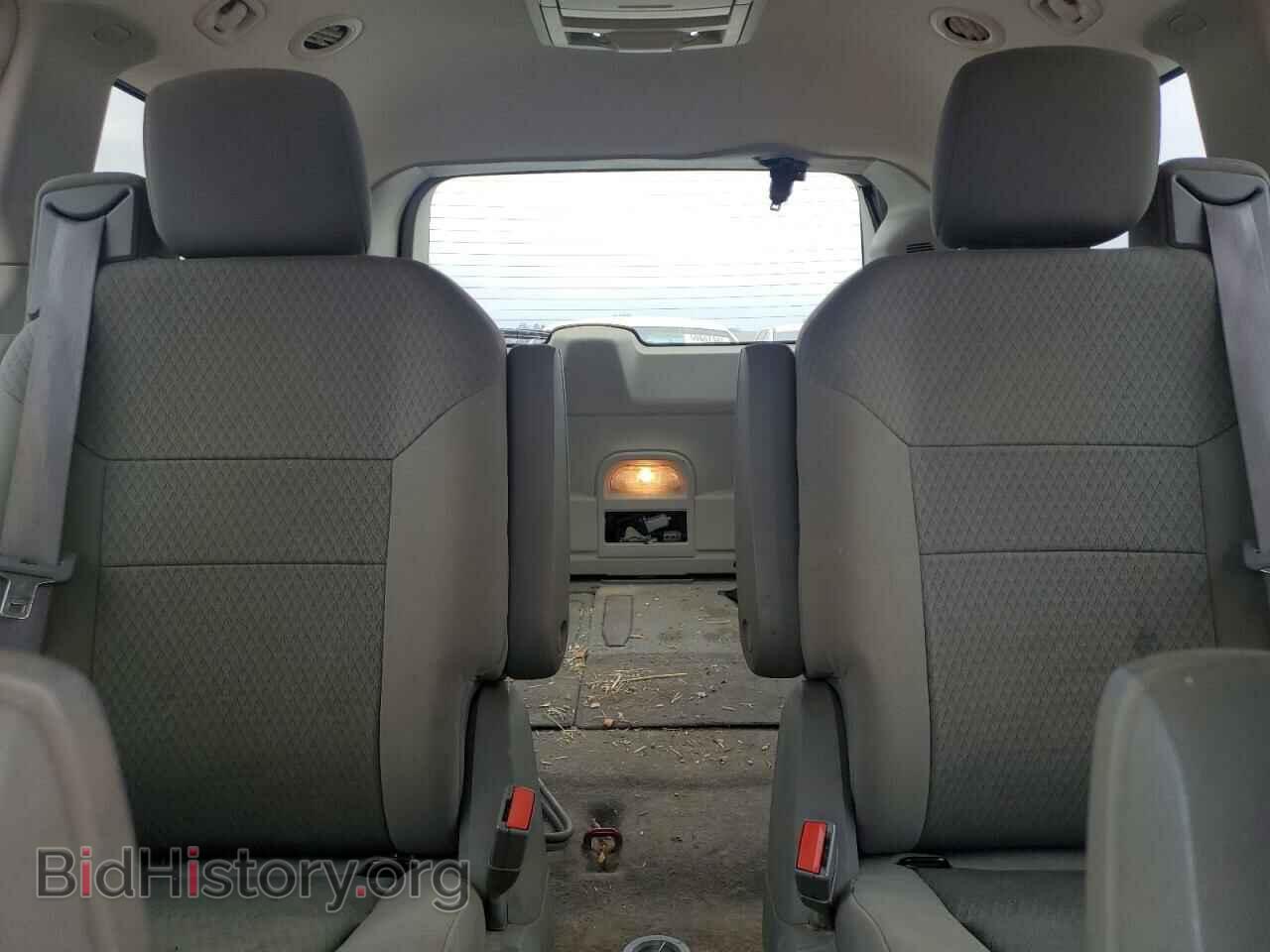 2009 CHRYSLER MINIVAN - VIN: 2A8HR54169R525665 - Фото 10