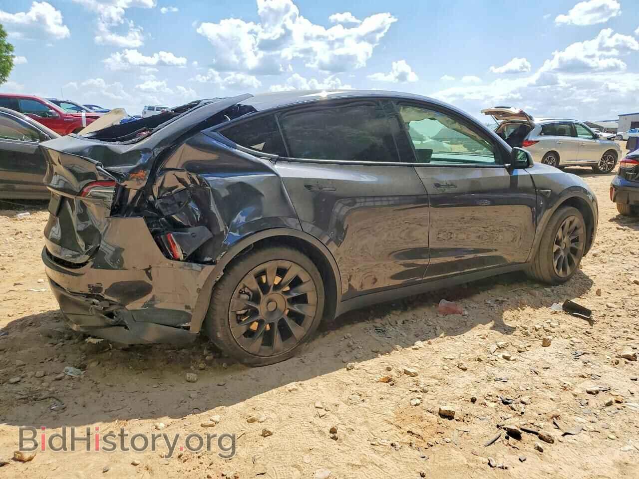 2024 TESLA MODEL Y - VIN: 7SAYGDED6RF042921 - Photo 3