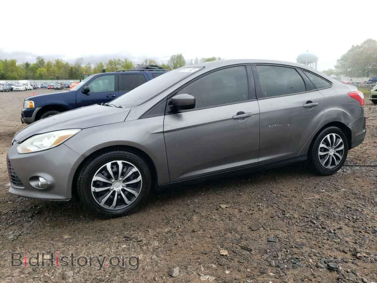 Photo 1FAHP3F29CL211389 - FORD FOCUS 2012