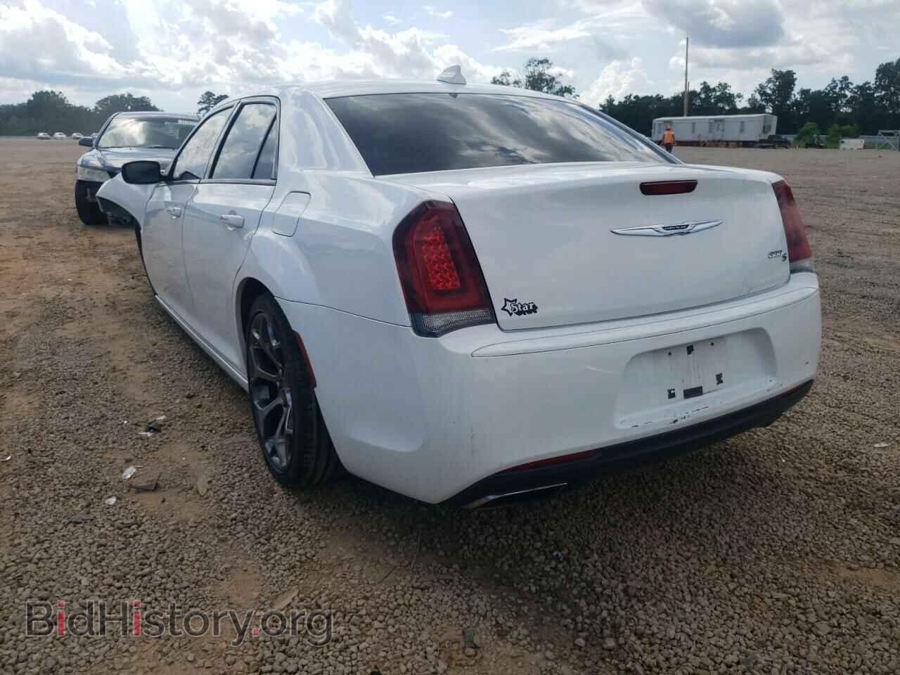 2017 CHRYSLER 300 - VIN: 2C3CCABG7HH662674 - Фото 3