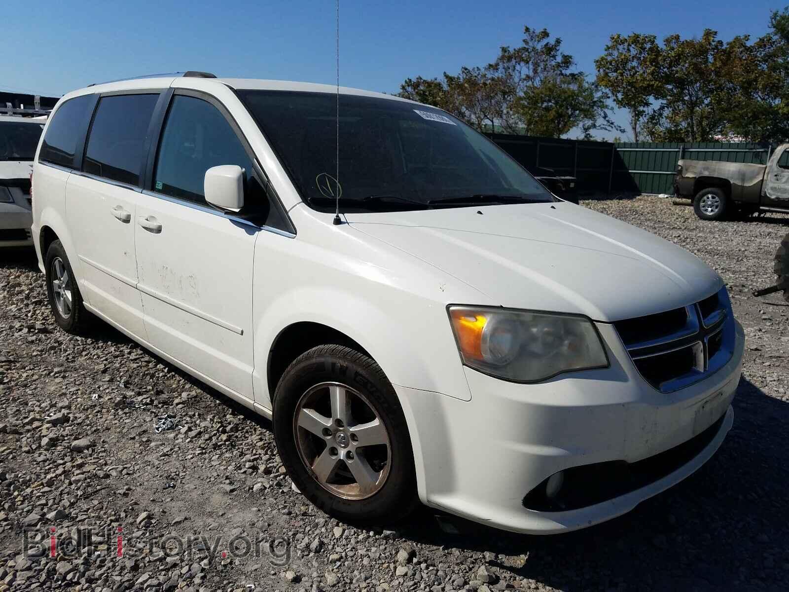 Фотография 2D4RN5DG8BR660229 - DODGE CARAVAN 2011