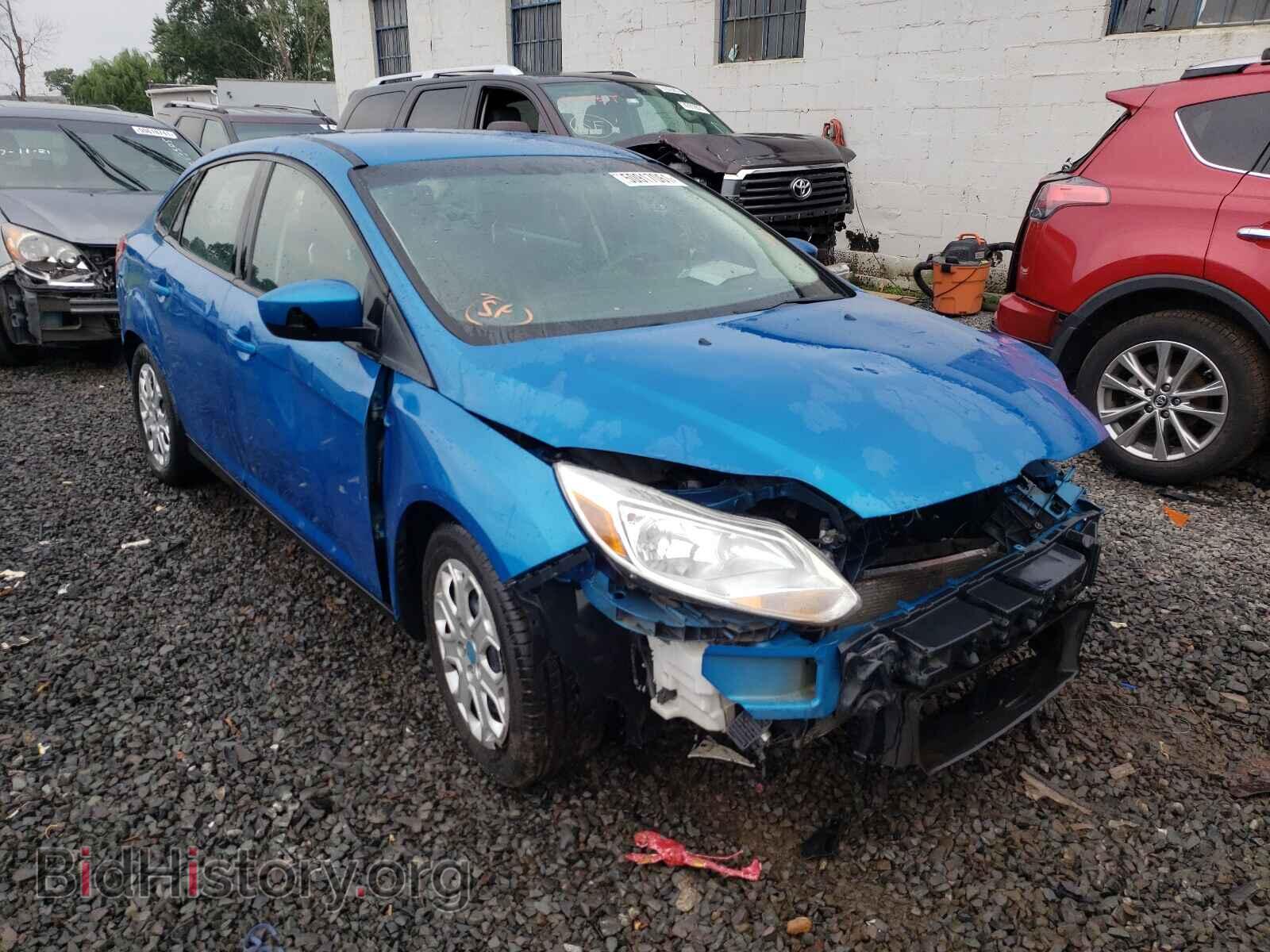 Photo 1FAHP3F21CL154105 - FORD FOCUS 2012