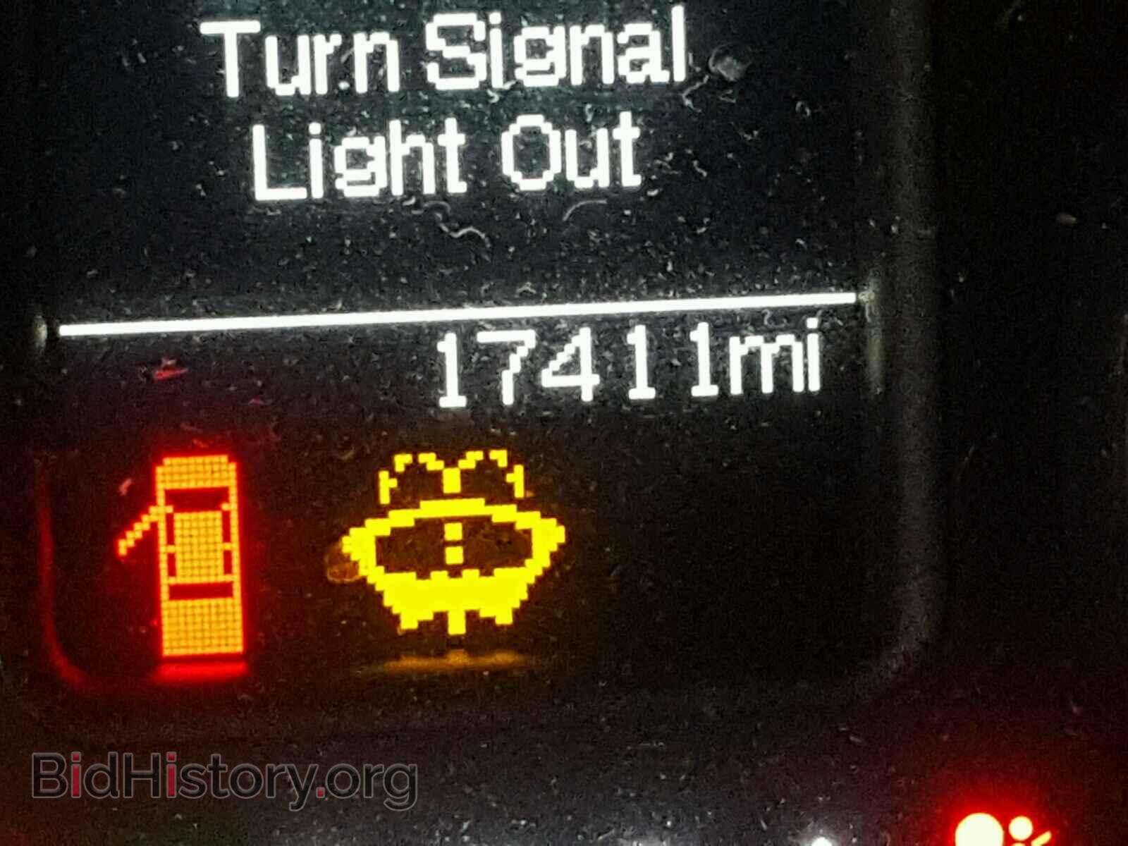 2018 RAM 1500 ST - VIN: 1C6RR6FT6JS280196 - Фото 8