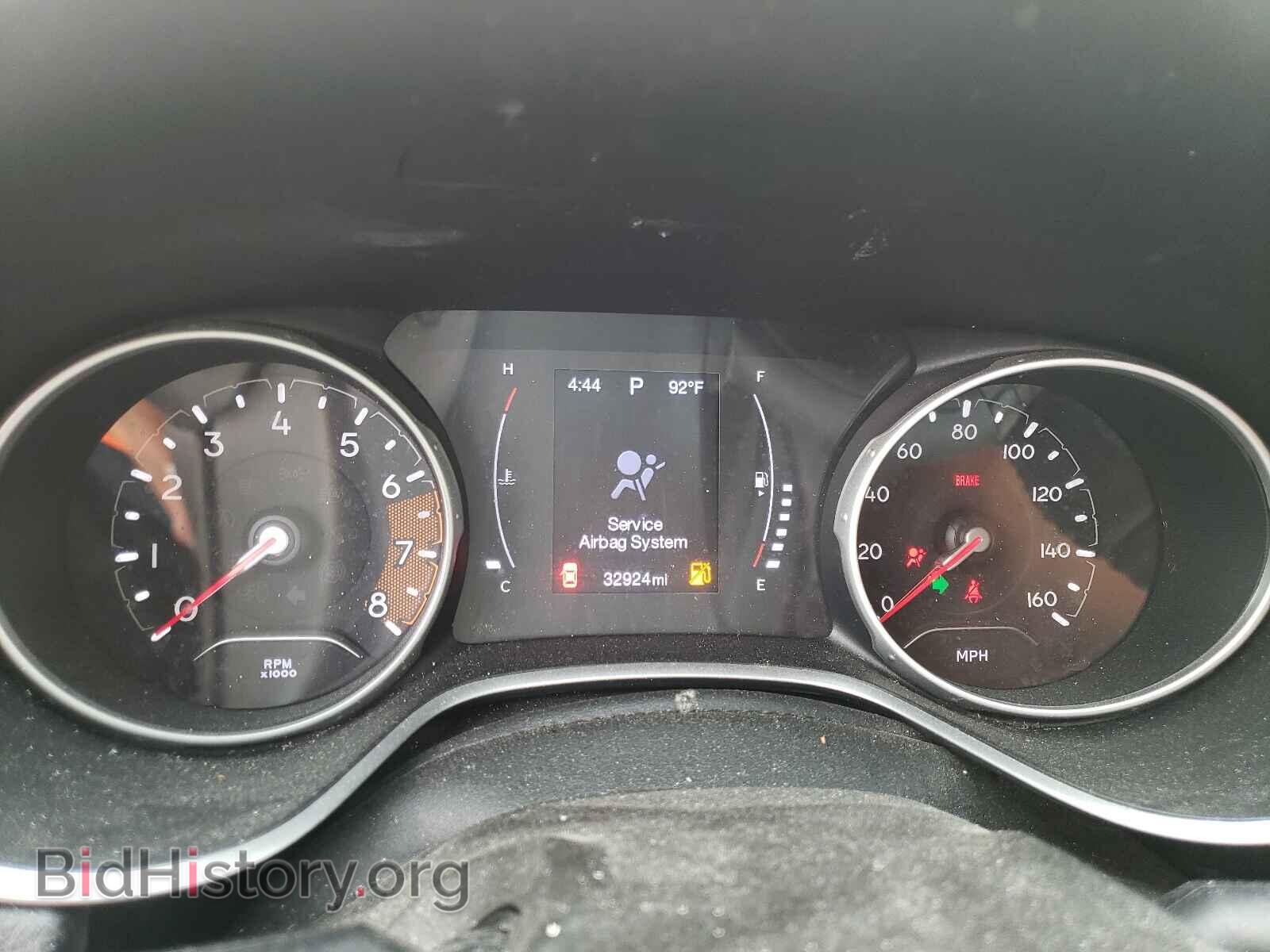 2019 JEEP COMPASS - VIN: 3C4NJDBB4KT734252 - Фото 8