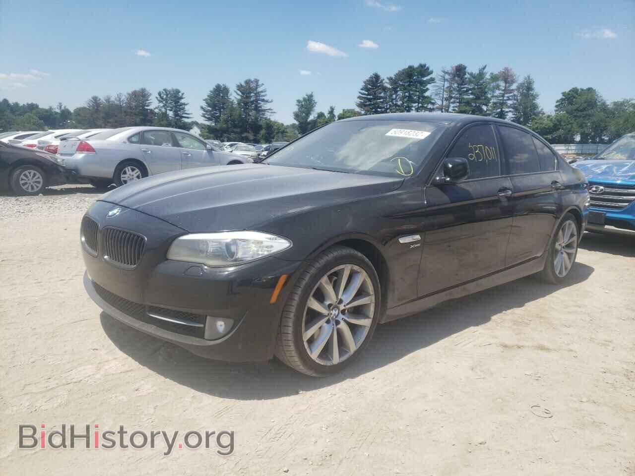 2011 BMW 5 SERIES - VIN: WBAFU7C5XBC771496 - Фото 2