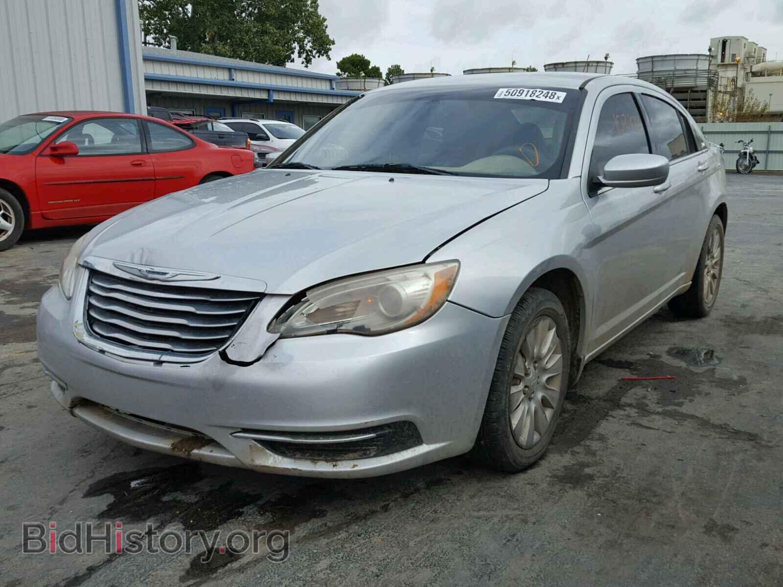 2011 CHRYSLER 200 - VIN: 1C3BC4FB8BN537239 - Photo 2