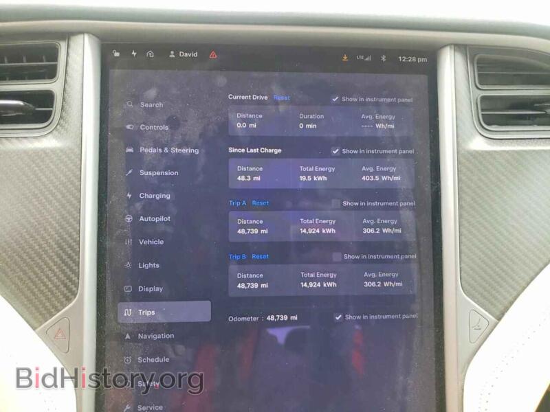 2018 Tesla MODEL S (VIN 5YJSA1E24JF263228) — фото 9 из 13