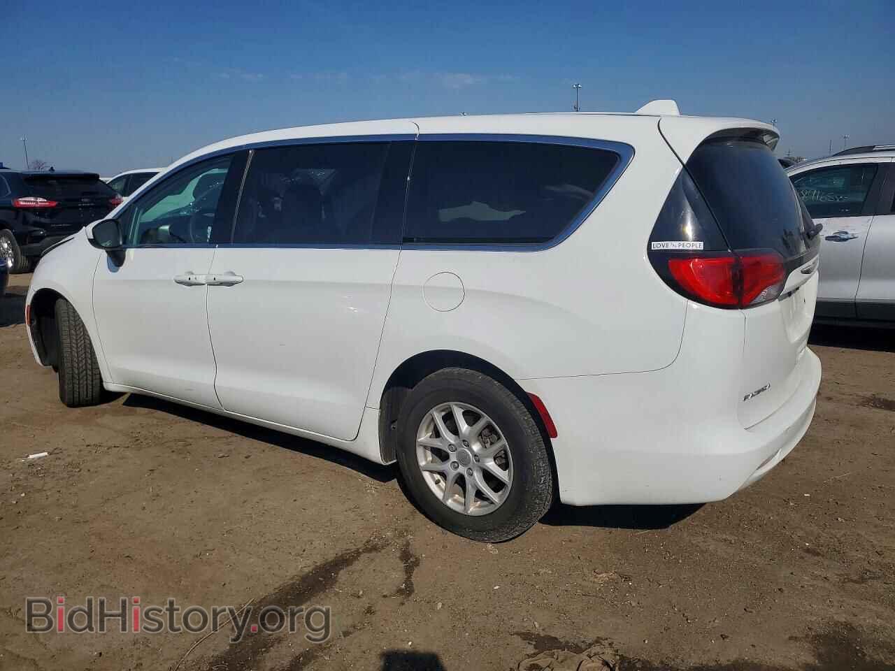2017 CHRYSLER PACIFICA - VIN: 2C4RC1DG9HR610377 - Photo 2