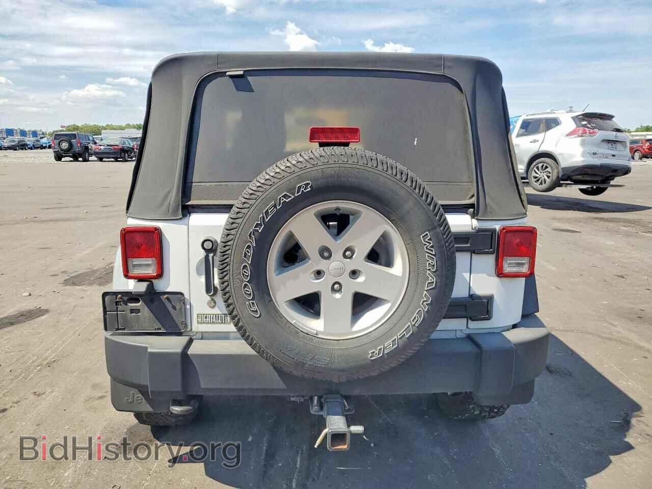2011 JEEP WRANGLER - VIN: 1J4AA2D16BL591415 - Фото 6