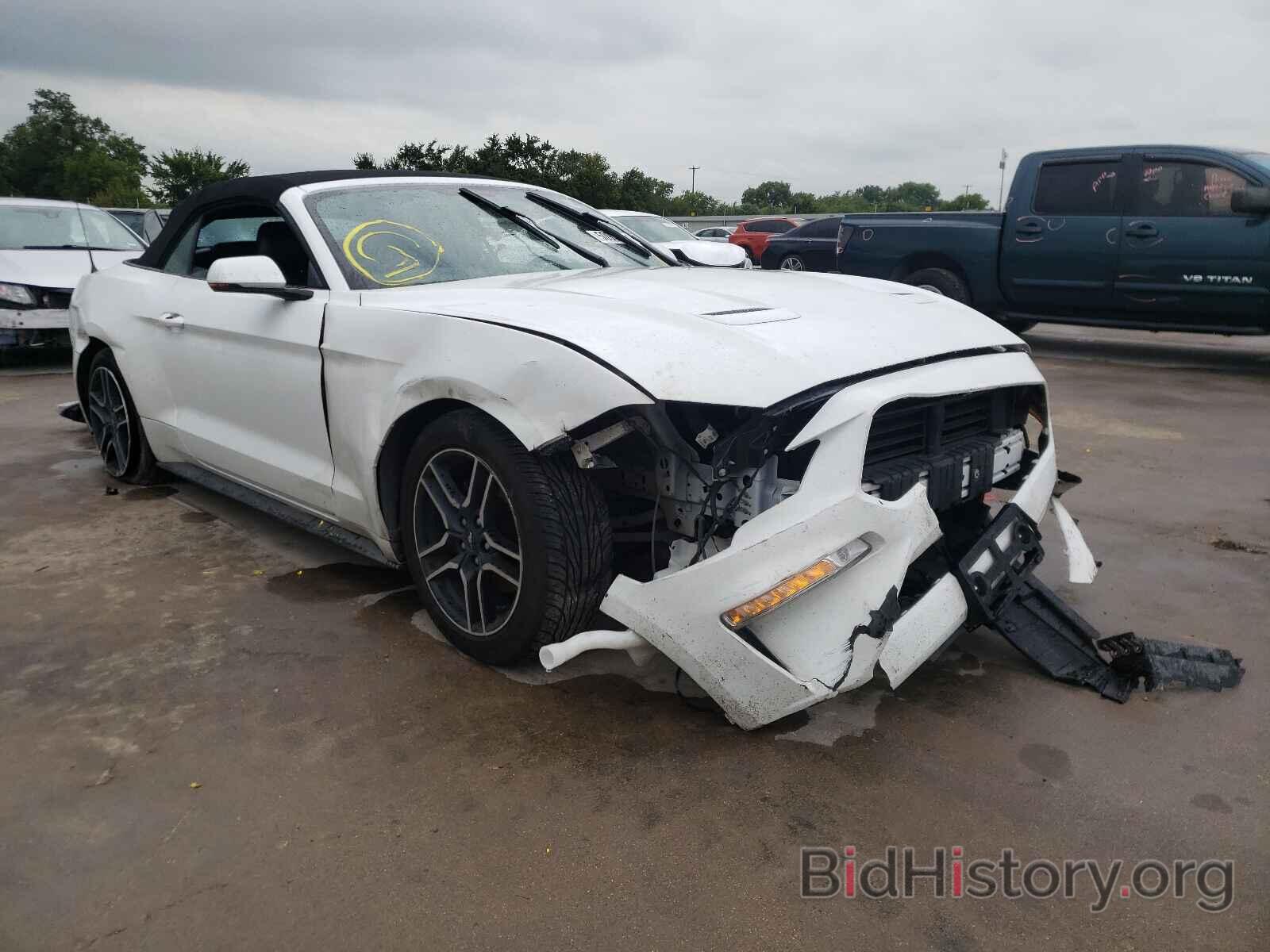 Photo 1FATP8UH6J5177038 - FORD MUSTANG 2018