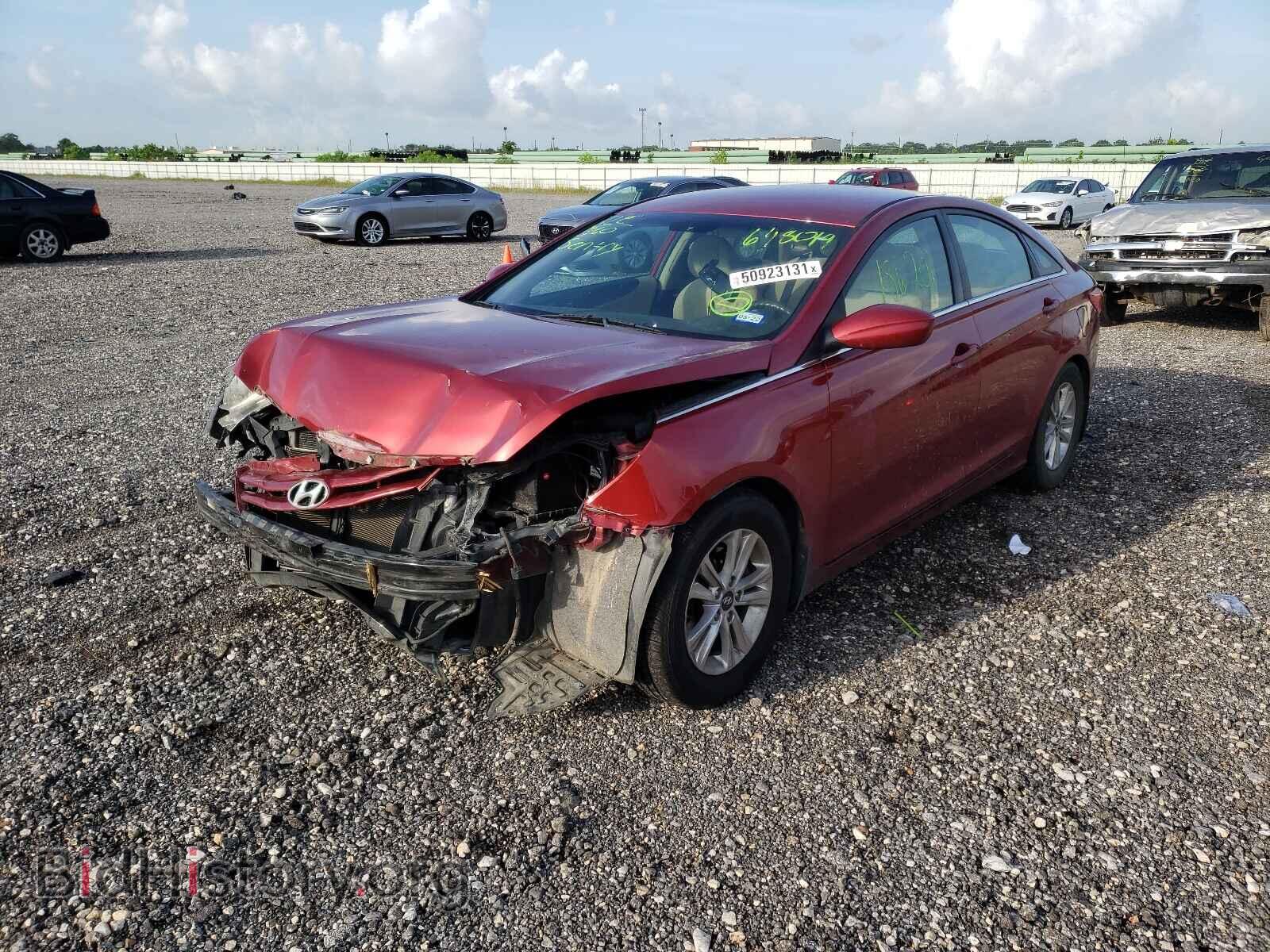 2013 HYUNDAI SONATA - VIN: 5NPEB4AC3DH648019 - Фото 2