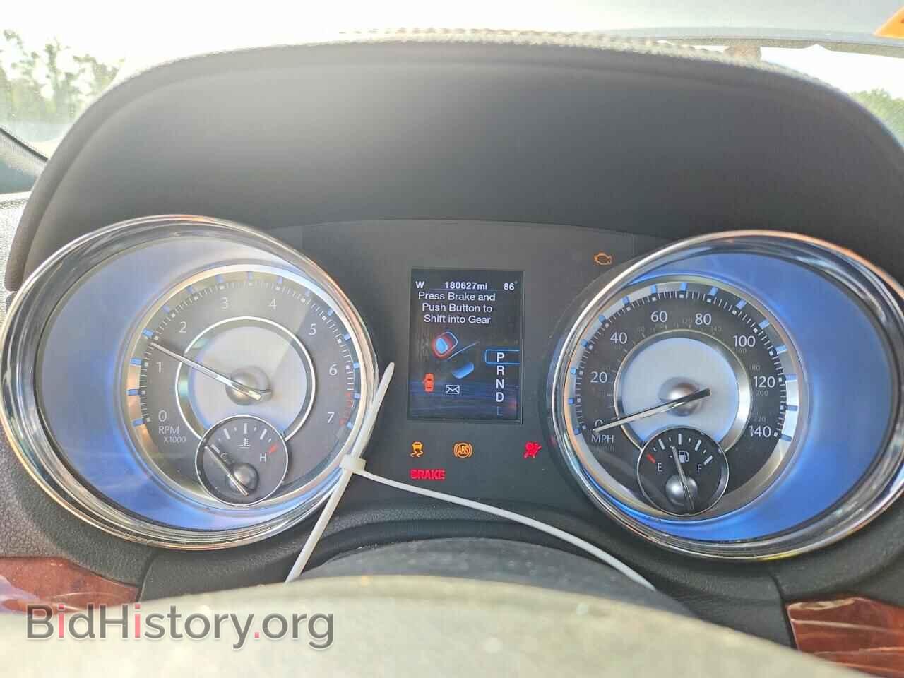 2012 CHRYSLER 300 - VIN: 2C3CCAAG6CH165755 - Фото 9
