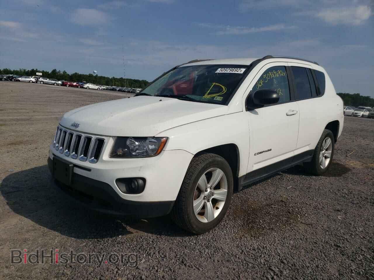 2014 JEEP COMPASS - VIN: 1C4NJDBB1ED777568 - Фото 2