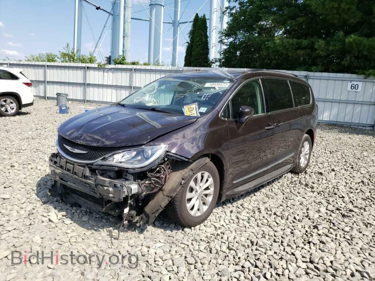 2017 CHRYSLER PACIFICA - VIN: 2C4RC1BGXHR757018 - Photo 2