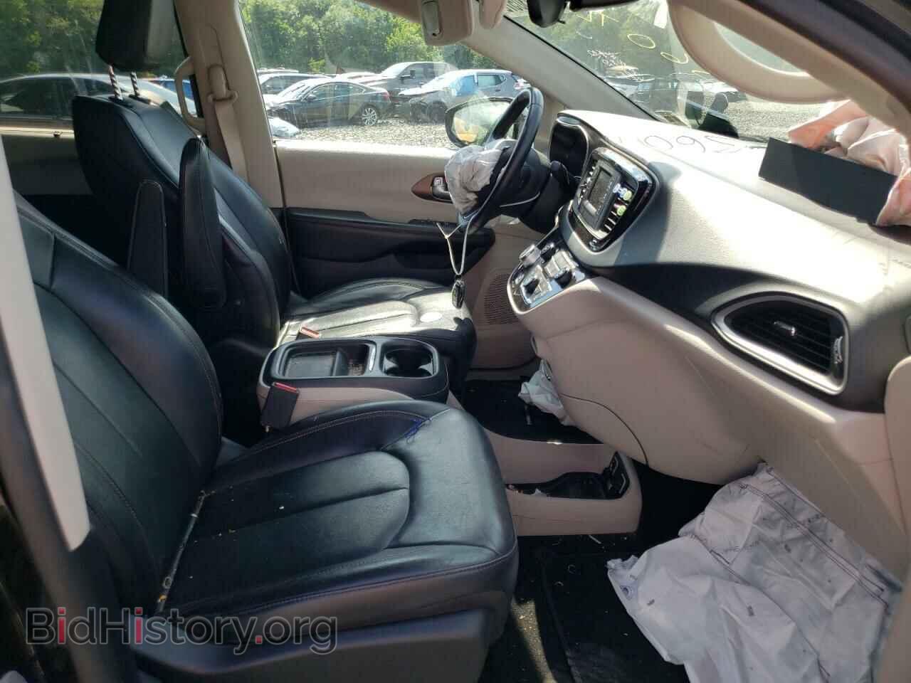 2017 CHRYSLER PACIFICA - VIN: 2C4RC1BGXHR757018 - Photo 5