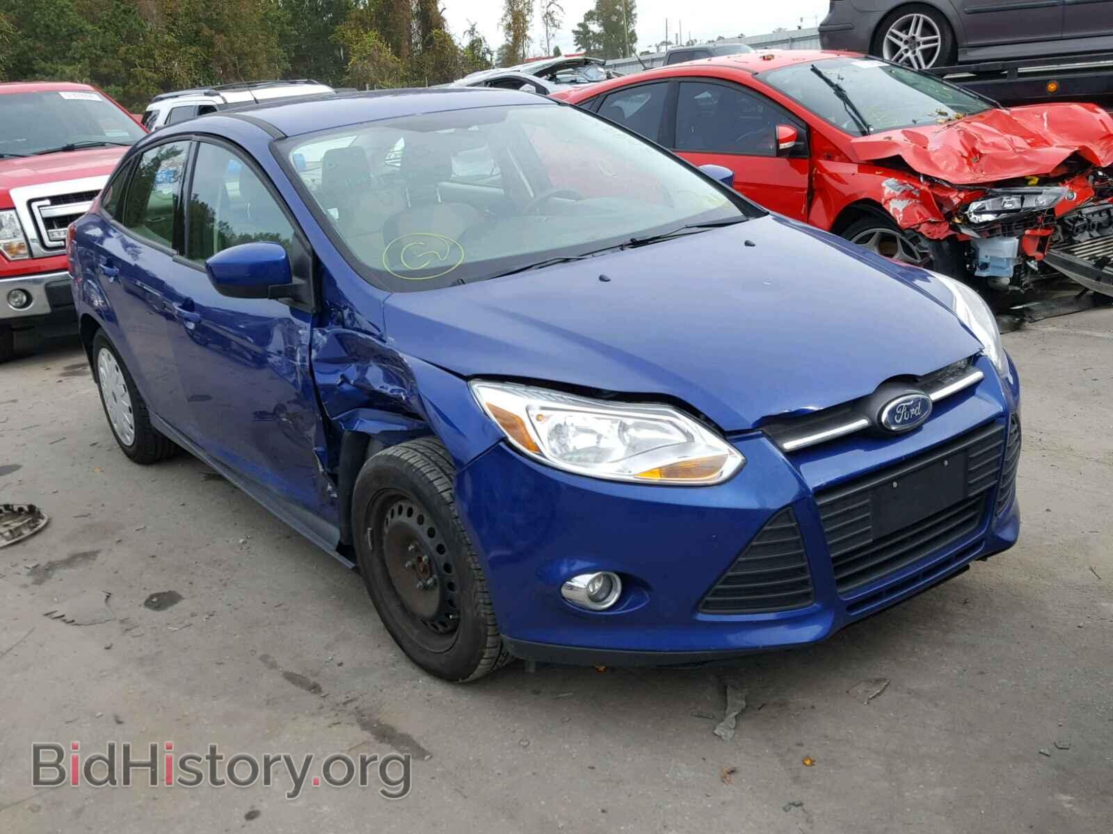 Photo 1FAHP3F25CL276529 - FORD FOCUS 2012