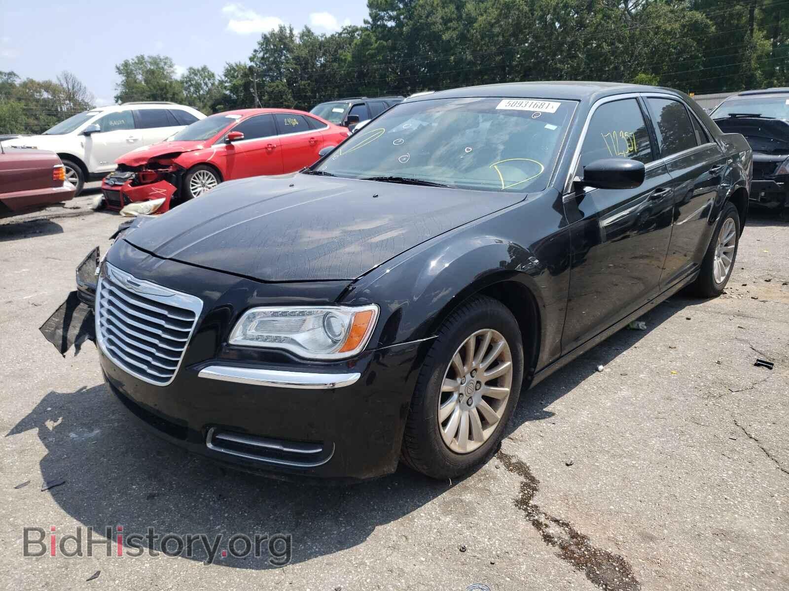 2013 CHRYSLER 300 - VIN: 2C3CCAAG9DH658752 - Фото 2