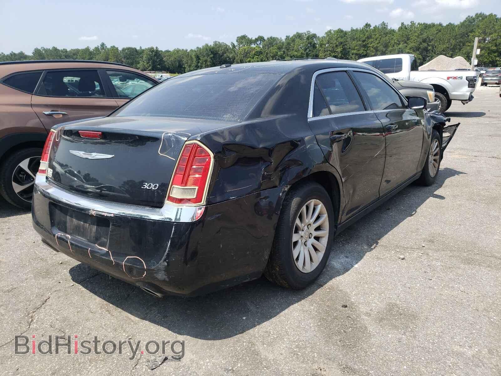 2013 CHRYSLER 300 - VIN: 2C3CCAAG9DH658752 - Фото 4