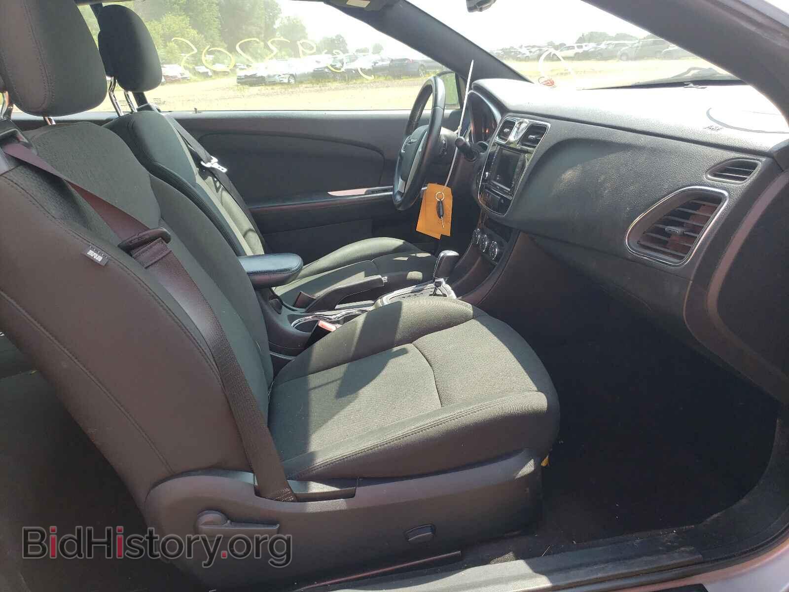 2011 CHRYSLER 200 - VIN: 1C3BC2EB9BN555030 - Фото 5