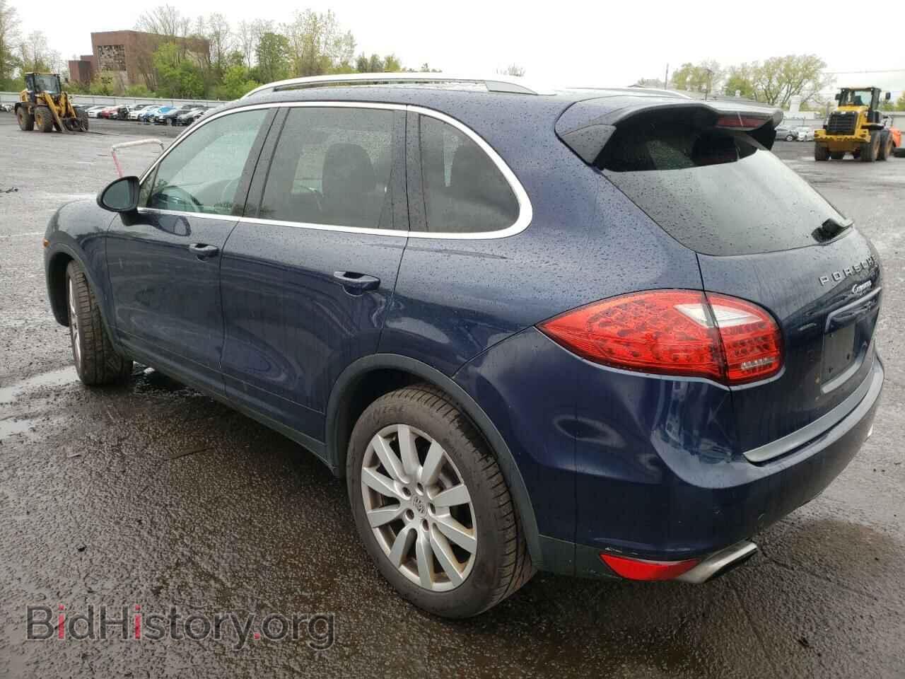 2011 PORSCHE CAYENNE - VIN: WP1AA2A23BLA03553 - Photo 2