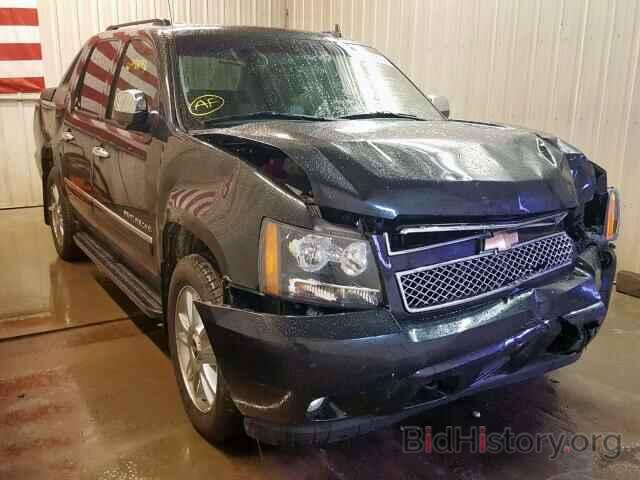 Photo 3GNVKGE02AG222755 - CHEVROLET AVALANCHE 2010