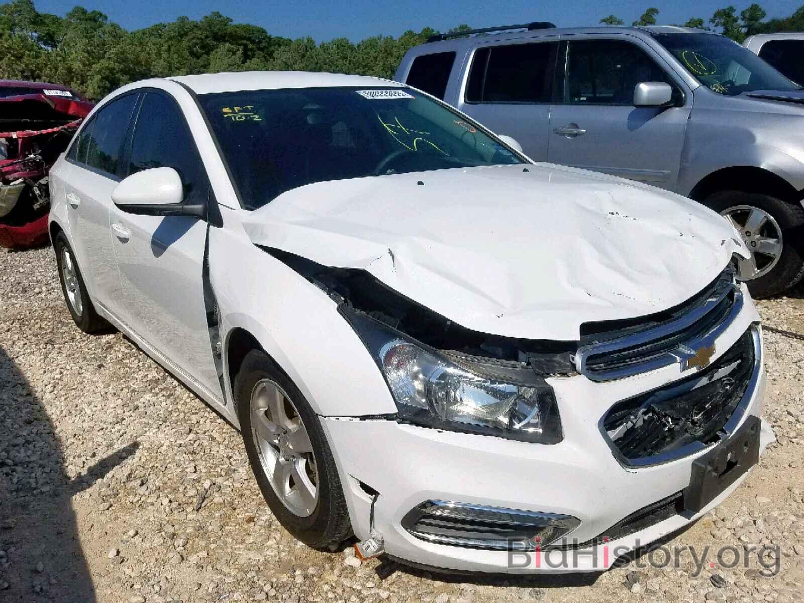 Photo 1G1PE5SB4G7173686 - CHEVROLET CRUZE 2016