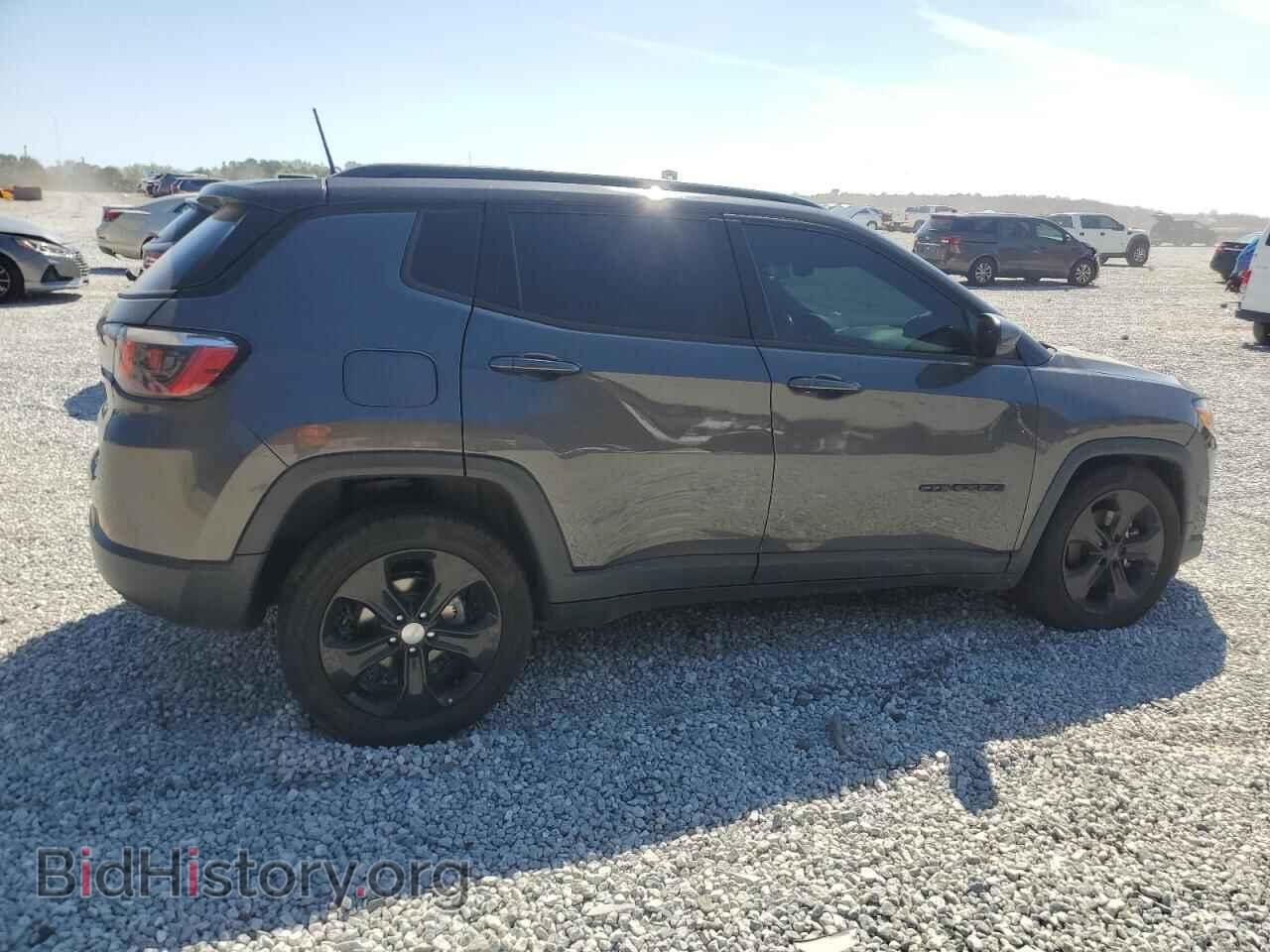 2019 JEEP COMPASS - VIN: 3C4NJCBB9KT667612 - Фото 3