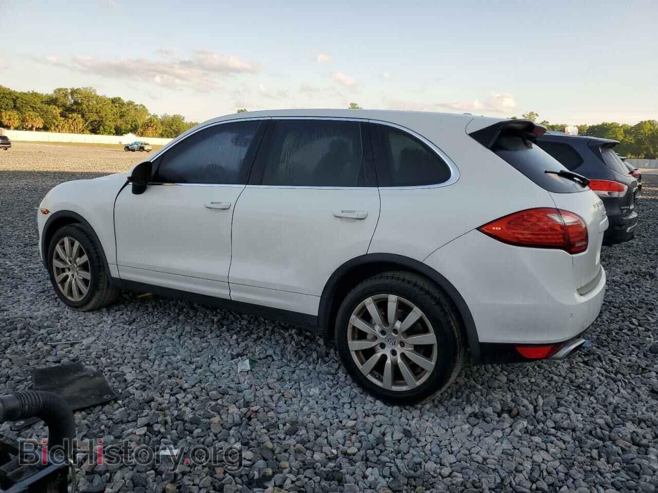 2013 PORSCHE CAYENNE - VIN: WP1AB2A28DLA85229 - Photo 2