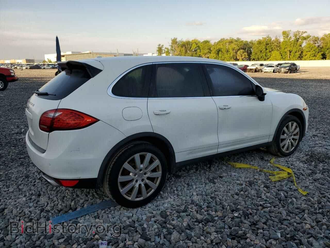 2013 PORSCHE CAYENNE - VIN: WP1AB2A28DLA85229 - Photo 3