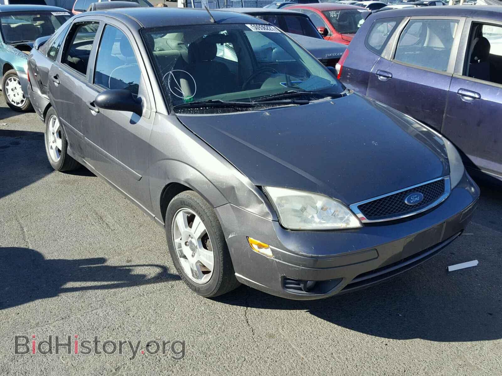 Photo 1FAFP34NX5W253950 - FORD FOCUS 2005