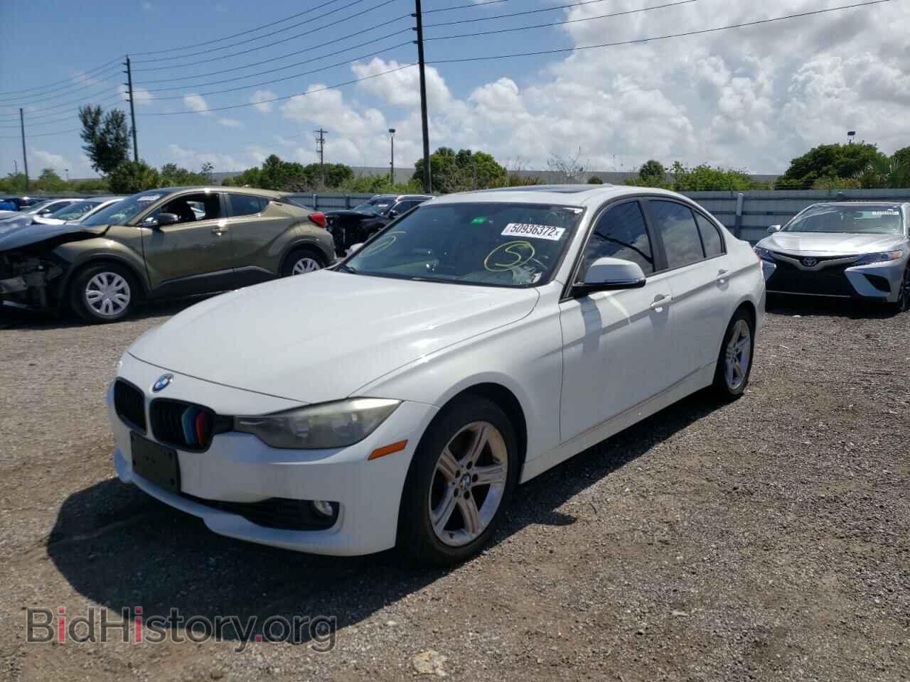 2012 BMW 3 SERIES - VIN: WBA3A5C56CF349872 - Фото 2