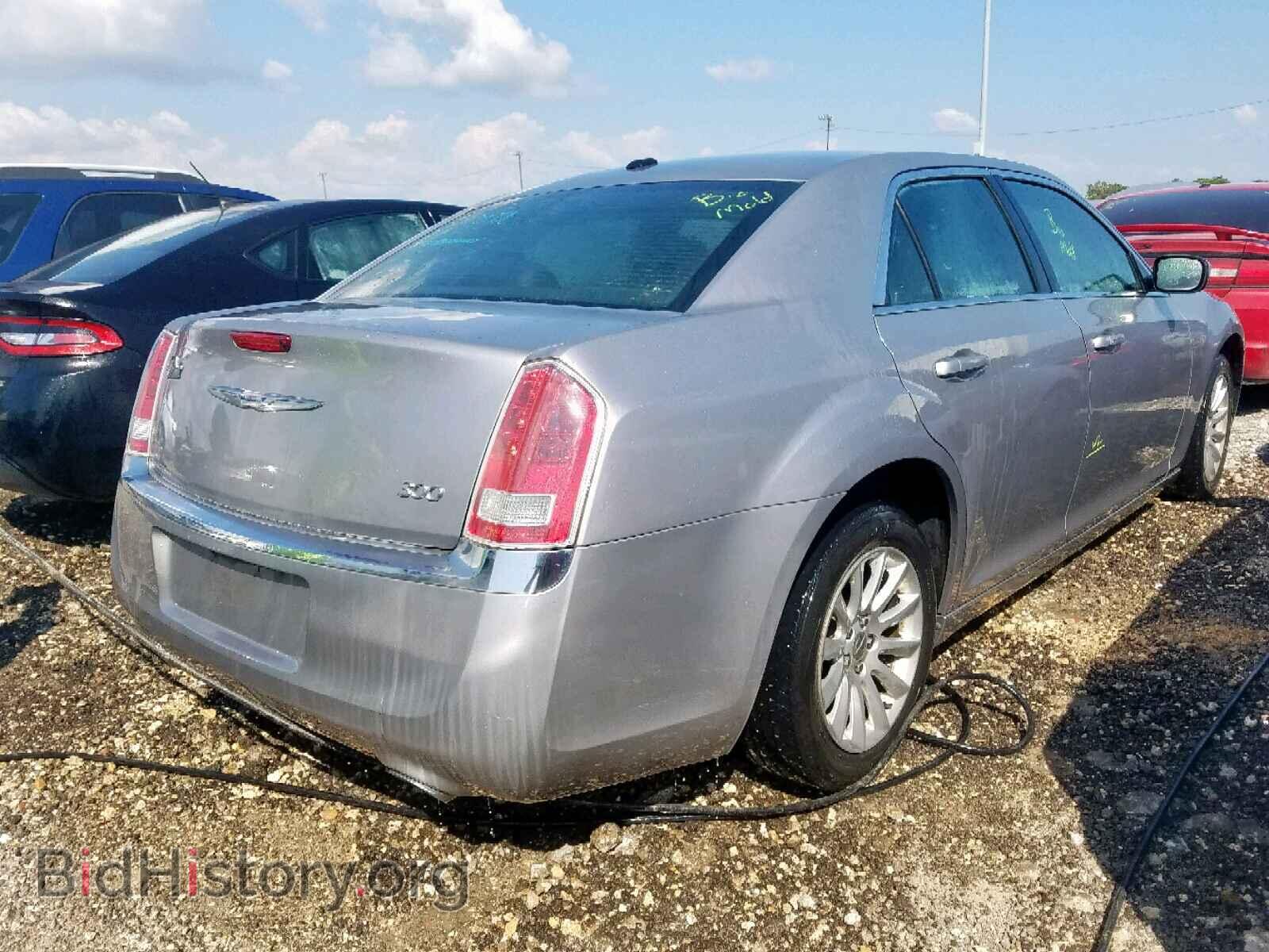 2014 CHRYSLER 300 - VIN: 2C3CCAAG6EH343098 - Фото 4