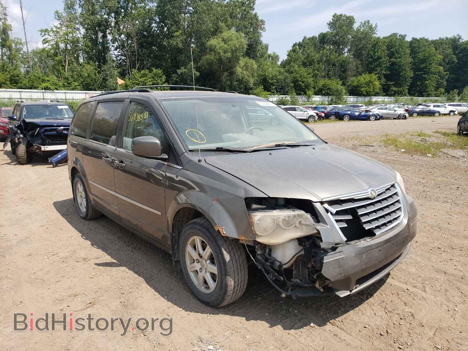 Photo 2A4RR5D18AR392854 - CHRYSLER MINIVAN 2010
